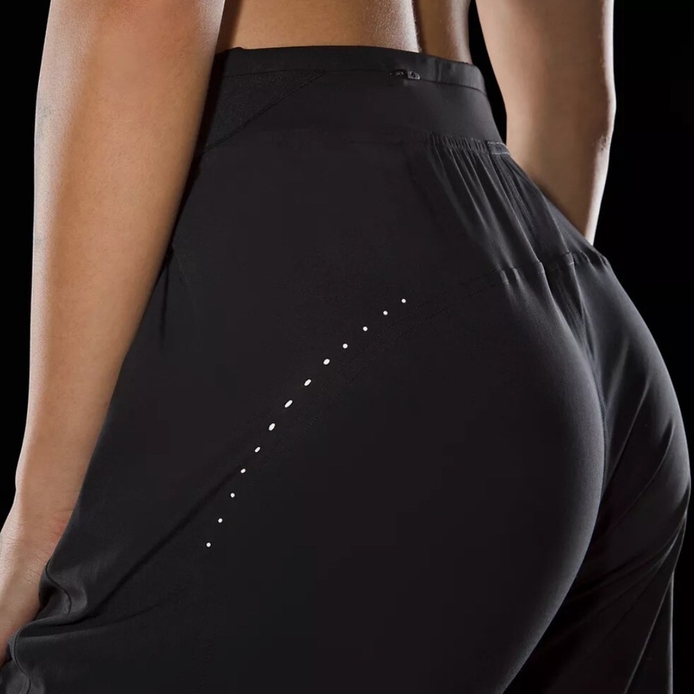 Lululemon Adapted State High Rise Jogger *Airflow” Leg Slits Black Color SZ 10 - Picture 8 of 16